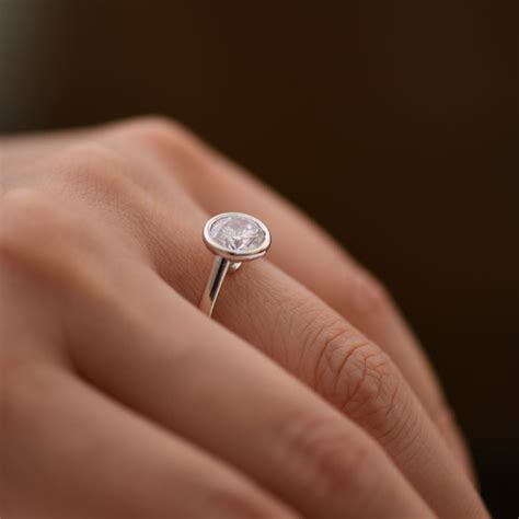 Bezel set engagement rings. Things To Know About Bezel set engagement rings. 